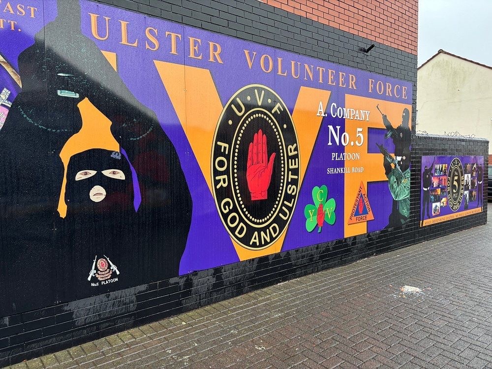 Ulster Volunteer Force mural on the Shankill Road, Belfast — "For God and Ulster", A Company No. 5 Platoon